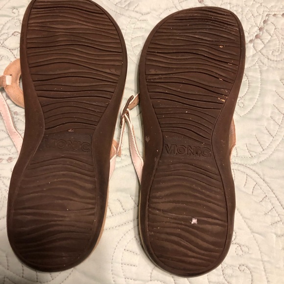 Vionic sandals - Picture 2 of 2